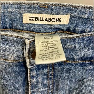 NWOT: Billabong jeans